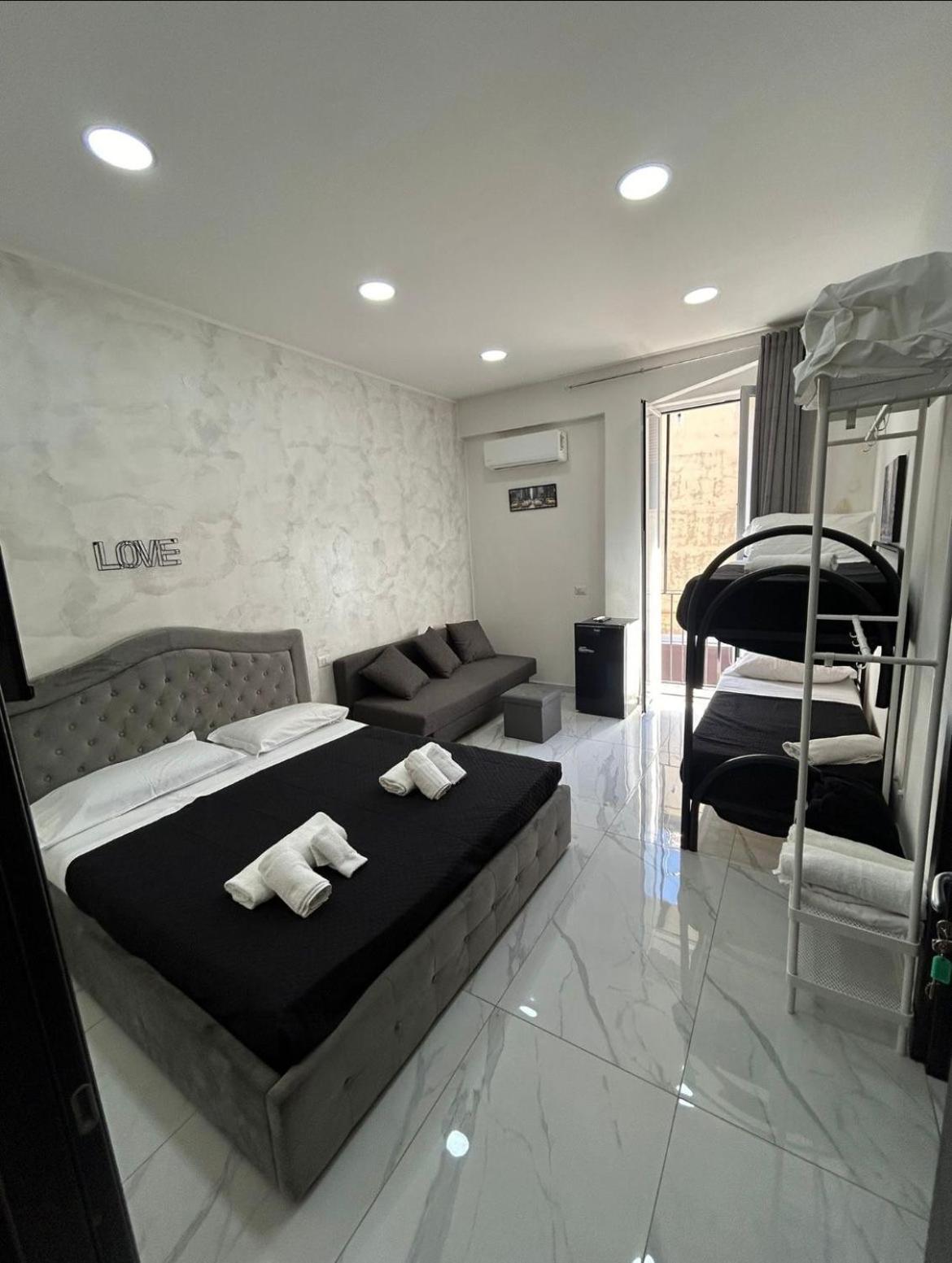 Appartement Terrazza Luxury Valentino à Naples Extérieur photo